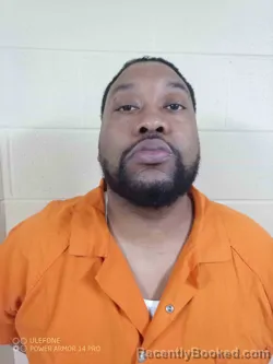 Mugshot of TRAVIS SHANKLIN