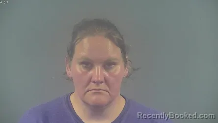 Mugshot of AMBER DAWN BRYANT booked in Warren County, Kentucky on April 2, 2026