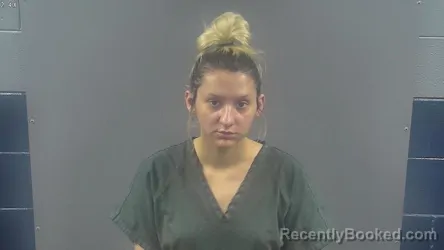 Mugshot of ADORA AUTUMN- JEWELL CARSON booked in Warren County, Kentucky on May 18, 2026