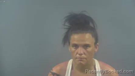 Mugshot of AMBER LYNNE MCGOWAN booked in Warren County, Kentucky on May 19, 2026