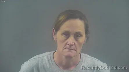 Mugshot of AMANDA RACHEL OLIVER booked in Warren County, Kentucky on March 19, 2026