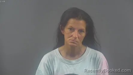 Mugshot of AMANDA CARROLL PARKER booked in Warren County, Kentucky on April 7, 2026