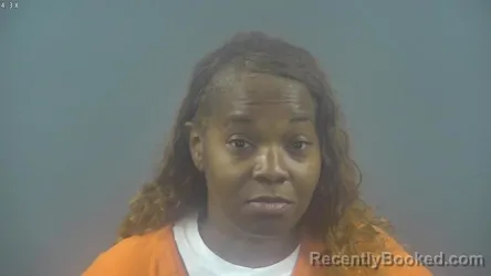 Mugshot of ALOYSIA QUEENA SHIELDS booked in Warren County, Kentucky on June 25, 2026