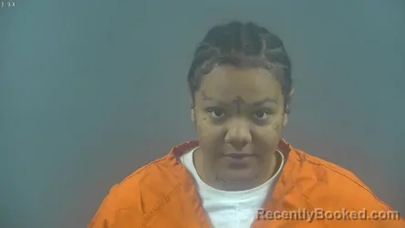 Mugshot of BREANA NASTHA FOWLER booked in Warren County, Kentucky on June 16, 2026