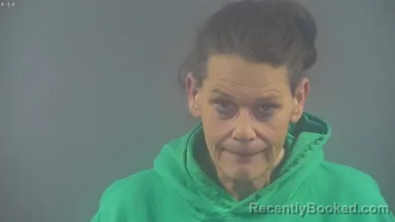 Mugshot of CARISSA DAWN BARNETT booked in Warren County, Kentucky on March 27, 2026