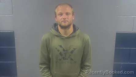 Mugshot of CALEB WAYNE DAVIS booked in Warren County, Kentucky on June 7, 2026