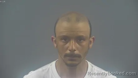 Mugshot of CHRISTOPHER LEE RAY booked in Warren County, Kentucky on April 1, 2026