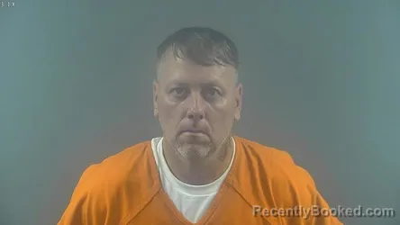 Mugshot of DEWAYNE JUNIOR ADKINS booked in Warren County, Kentucky on April 25, 2026