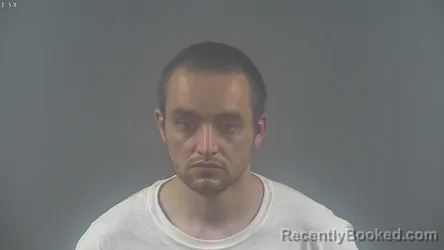 Mugshot of DEREK VINCENT FUSTON booked in Warren County, Kentucky on April 6, 2026