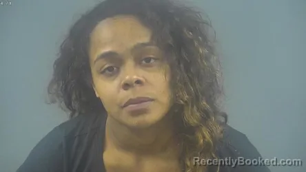 Mugshot of DESTINEY LARAE SHELTON booked in Warren County, Kentucky on June 30, 2026