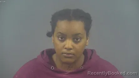 Mugshot of DIAMAI MO'NE WOOD booked in Warren County, Kentucky on April 2, 2026