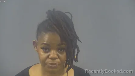 Mugshot of EBONY SHUNTE BENNETT booked in Warren County, Kentucky on March 19, 2026