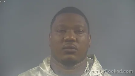 Mugshot of EMMITT SANCHEZ SMITH booked in Warren County, Kentucky on March 23, 2026