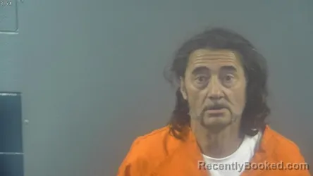 Mugshot of FRANKLIN DONNELL WAYNE BOZMAN booked in Warren County, Kentucky on May 1, 2026