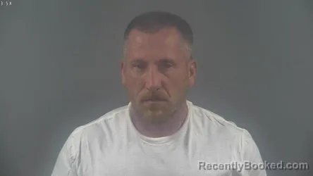 Mugshot of JEREMY WAYNE GADDIS booked in Warren County, Kentucky on June 28, 2026