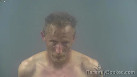 Mugshot of JUSTIN CHARLES HENDERSON booked in Warren County, Kentucky on June 18, 2026