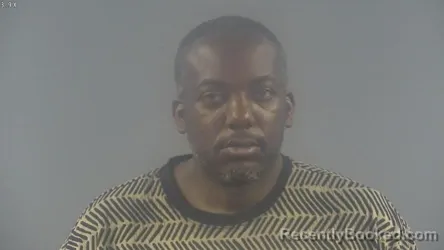 Mugshot of JEAN LA FORTUNE booked in Warren County, Kentucky on April 26, 2026