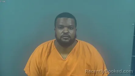 Mugshot of JOSHUA ELMO MOORE booked in Warren County, Kentucky on May 11, 2026