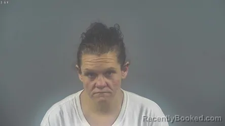 Mugshot of Lindsey Nicole Devoe booked in Warren County, Kentucky on August 24, 2026