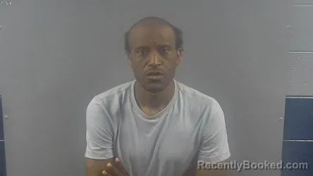 Mugshot of MARREON DEKEESE ALLEN booked in Warren County, Kentucky on May 3, 2026