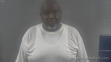 Mugshot of MICHAEL ANDRE BROWN booked in Warren County, Kentucky on May 21, 2026