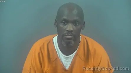 Mugshot of MONTEZ DEJUAN DREW booked in Warren County, Kentucky on June 2, 2026