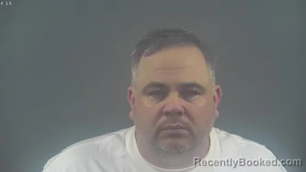 Mugshot of MATTHEW WAYNE HICKS booked in Warren County, Kentucky on April 2, 2026