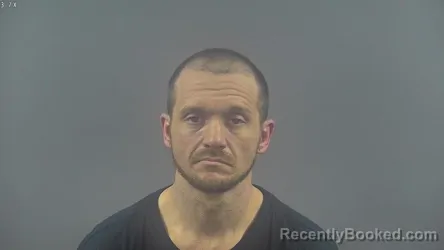 Mugshot of MICHAEL DAMIEN SWEETSIR