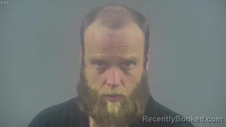 Mugshot of MICHAEL LEE WHITE booked in Warren County, Kentucky on April 26, 2026