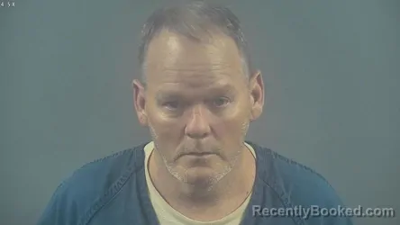 Mugshot of NOVICE DAN HARRIS booked in Warren County, Kentucky on April 26, 2026