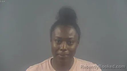 Mugshot of SHIWANNA LEIGH MASSEY booked in Warren County, Kentucky on July 2, 2026