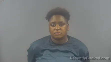 Mugshot of SHANIYAH DEZ'MONIQUE PETTIGREW booked in Warren County, Kentucky on June 4, 2026