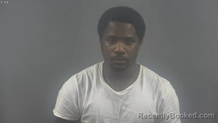 Mugshot of TYREASE DEVELL CRENSHAW booked in Warren County, Kentucky on April 29, 2026
