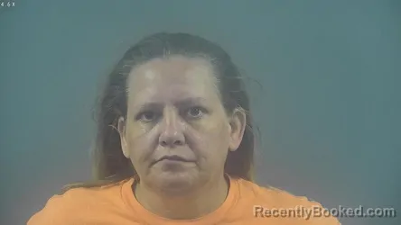 Mugshot of TENNILLE MICHELLE CROSS booked in Warren County, Kentucky on June 16, 2026