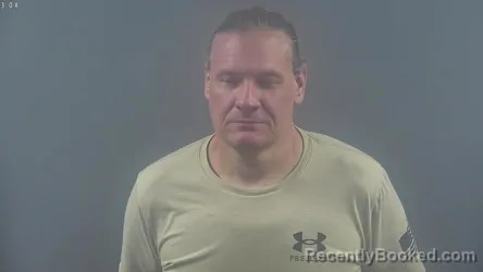 Mugshot of WILLIAM LOWELL THOMAS booked in Warren County, Kentucky on May 5, 2026
