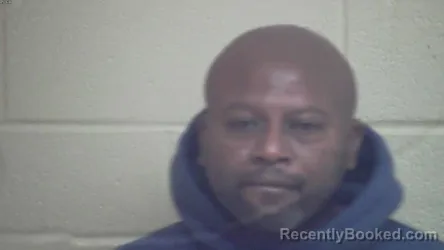 Mugshot of RODNEY L BASS