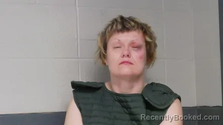 Mugshot of EVAUNE FIELDING