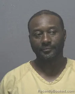 Mugshot of KENDRICK SHERMAN DAVIS booked in New Hanover County, North Carolina on June 5, 2026