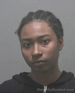 Mugshot of ZIKIYAH DOTTIE WASHINGTON