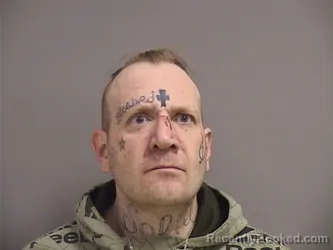 Mugshot of BENJAMIN ARA QUINN booked in Somerset County, Maine on April 27, 2026