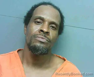 Mugshot of DEVONTA TRIMAINE WASHINGTON booked in Franklin County, Florida on August 3, 2026