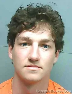 Mugshot of WILLIAM GRANT ROBERTSON