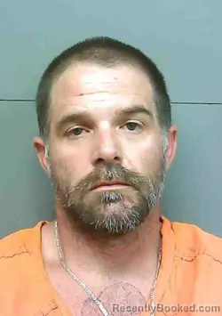 Mugshot of ROBERT JAMES REGISTER