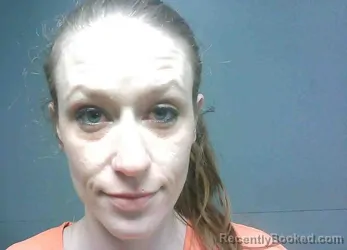 Mugshot of BRITTANY SIERRA MUNGER booked in Franklin County, Florida on April 25, 2026