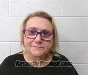 Mugshot of DONNA MAE EASTON-BLAIR