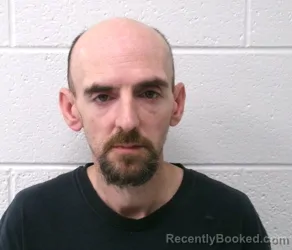 Mugshot of NATHAN AARON BLUBAUGH