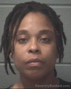 Mugshot of TYANA CHANTE NERO-VAUGHN booked in Onslow County, North Carolina on April 4, 2026