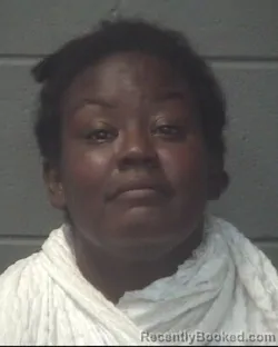 Mugshot of VIOLA DENISE SIMMONS booked in Onslow County, North Carolina on April 10, 2026