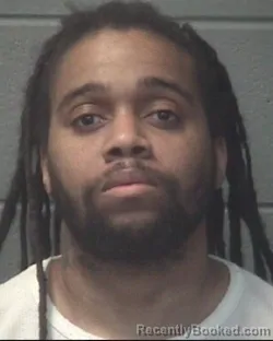 Mugshot of QUEST JAQUAN DAVIS