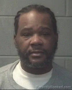 Mugshot of QUINTIN LAMAR MOLETTE